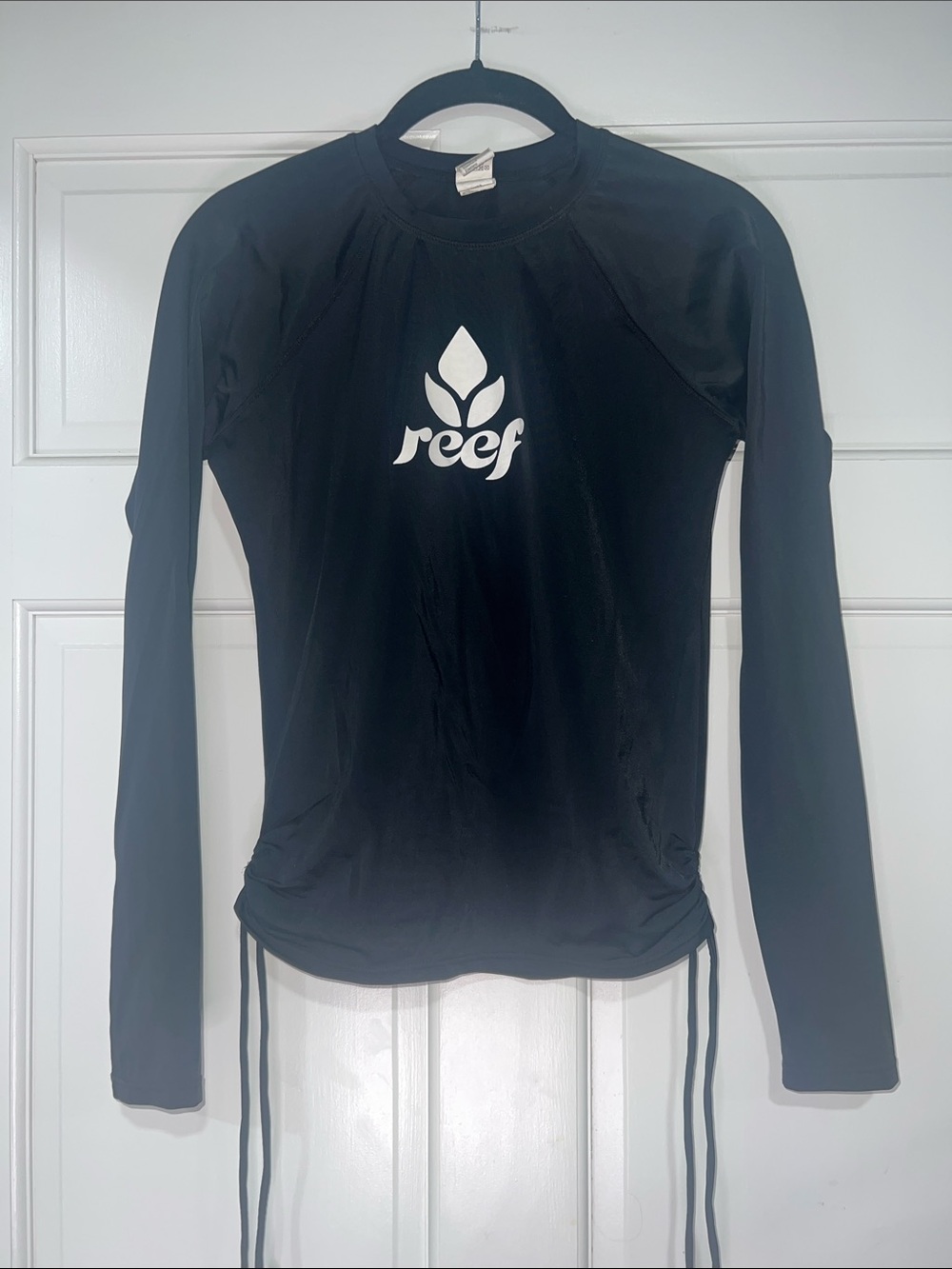 Reef Black Long-Sleeve Logo Rash Guard
